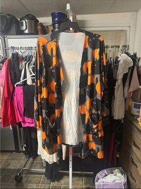 Black & Orange Pumpkin-Print Women's Cardigan Jacket